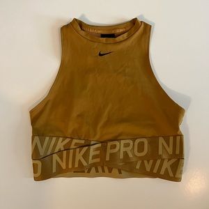 Nike Pro Cropped Tank